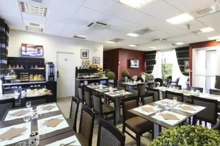 Néméa Appart'Hôtel Toulouse Saint Martin***, Appartement près d'Aeroscopia avec Piscine - Photo 20
