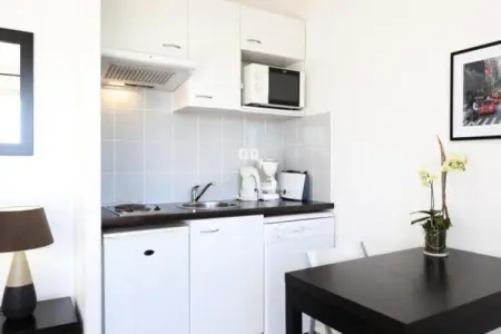 Néméa Appart'Hôtel Toulouse Saint Martin***, Appartement près d'Aeroscopia avec Piscine - Photo 28