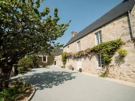 Maison de luxe avec piscine intérieure et jardin en Normandie - Photo 1