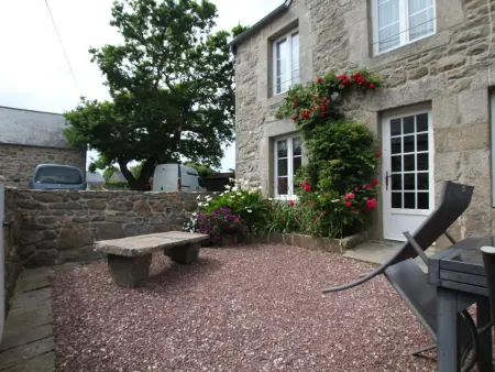 Maison chaleureuse à Flamanville, cheminée, jardin clos - Photo 13
