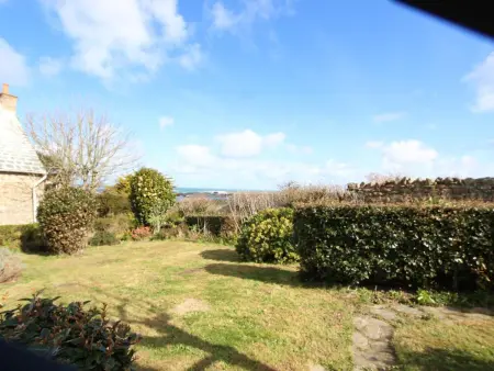 Maison chaleureuse à Auderville avec vue mer, proche sentiers - Photo 3