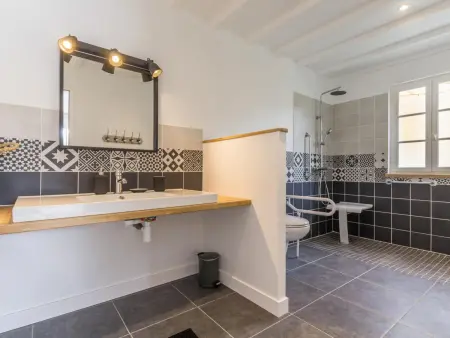 Maison spacieuse avec piscine chauffée et jardin, proche plages - Photo 15