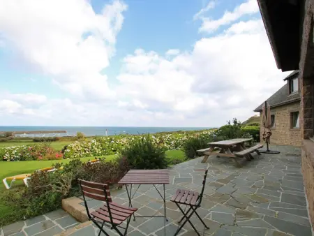 Maison spacieuse avec vue mer, cheminée et jardin - Photo 13