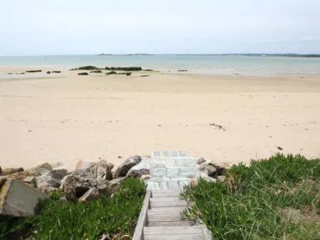 Maison en bord de mer à Réville - Terrasse et Jardin - Photo 13