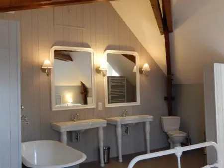 Les Ecuries: Gîte cotentin avec piscine, billard, cheminée et 5 chambres - Photo 15