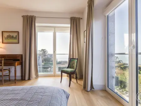 Villa contemporaine à Carolles avec vue mer et accès direct plage - Photo 2