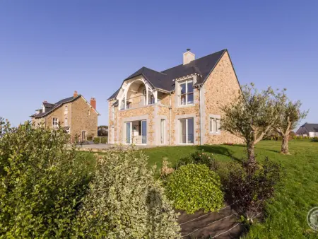 Villa contemporaine à Carolles avec vue mer et accès direct plage - Photo 4