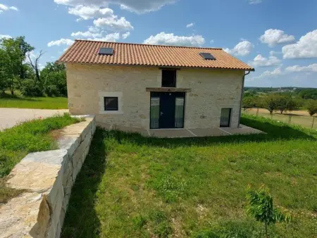 Charmante maison avec climatisation, WiFi et animaux admis à Puycousin - Photo 1
