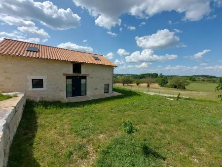 Charmante maison avec climatisation, WiFi et animaux admis à Puycousin - Photo 21