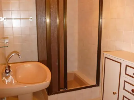 Maison mitoyenne proche Sarlat, idéale famille, Gite 4 personnes à Proissans - Photo 8