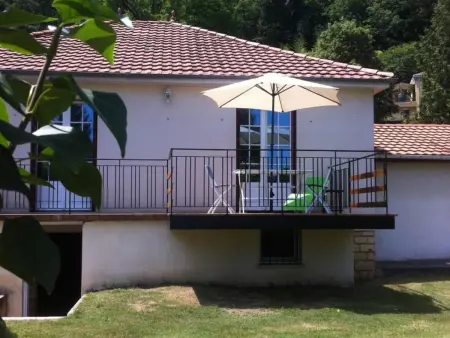 Évasion en Dordogne: Maison au bord de l'eau avec parking privé - Photo 14