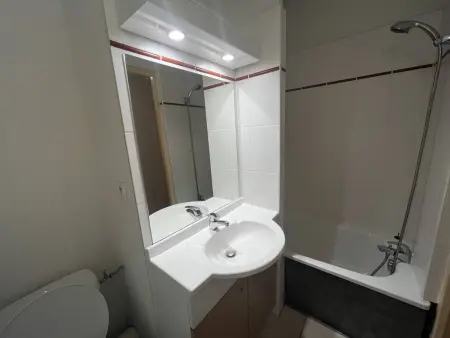 Appartement avec piscine chauffée, parking et vue montagne à Cauterets - Photo 4