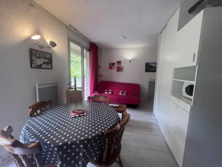 Studio charmant avec balcon face aux montagnes, Appartement 4 personnes à Cauterets - Photo 5