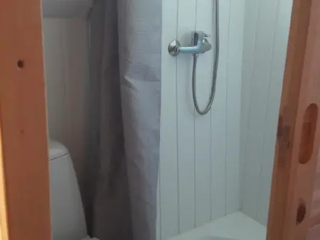 Cabane avec jacuzzi privatif et accès à ferme pédagogique - Photo 2
