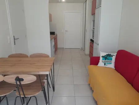 Appartement 4 pers à Mimizan Plage, tout confort entre océan et forêt, terrasse ensoleillée - Photo 2