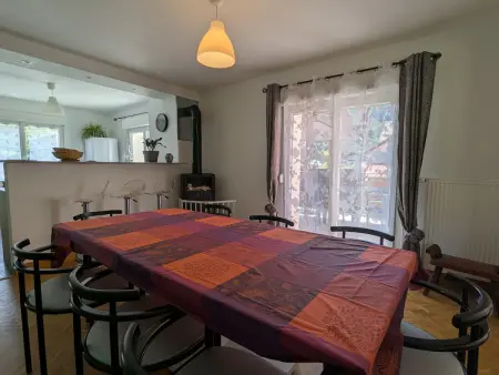Gîte confortable avec terrasse et vue montagne, proche loisirs et pistes - Photo 2