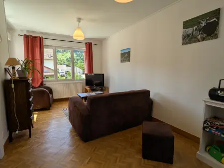 Gîte confortable avec terrasse et vue montagne, proche loisirs et pistes - Photo 6