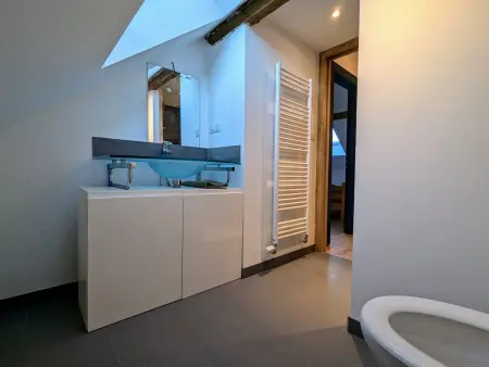 Gîte confortable avec terrasse et vue montagne, proche loisirs et pistes - Photo 11