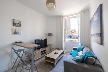 KZ-7-BATEGUIER-3, Bel appartement rénové - Carré d'Or - 2BR/2p - Photo 3