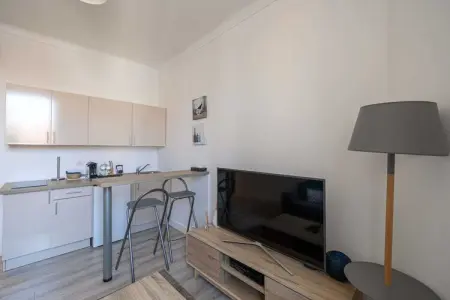 KZ-7-BATEGUIER-3, Bel appartement rénové - Carré d'Or - 2BR/2p - Photo 6