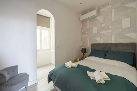 KZ-7-BATEGUIER-3, Bel appartement rénové - Carré d'Or - 2BR/2p - Photo 8