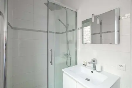 KZ-7-BATEGUIER-3, Bel appartement rénové - Carré d'Or - 2BR/2p - Photo 10