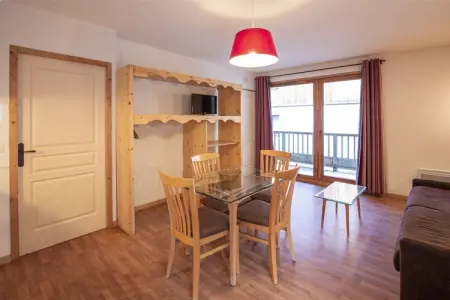 Hameau 8 205 - SPA & PISCINE studio 4 pers., Appartement en Auvergne avec terrasse - Photo 1