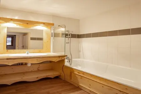 Hameau 8 205 - SPA & PISCINE studio 4 pers., Appartement en Auvergne avec terrasse - Photo 17