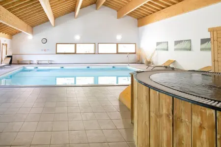 Hameau 5 201a - SPA & PISCINE studio 4 pers., Maison de vacances avec jacuzzi et piscine - Photo 4