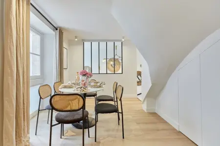 ABOUKIR 71, Superbe appartement climatisé Paris Centre Place Bourse - Photo 8