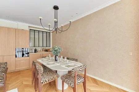 SEBASTOPOL 110, Incroyable Appartement 3 chambres climatisé au centre de Paris - Photo 13