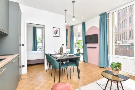 FDL-43-MADEMOISELLE, Appartement cosy prטs de la Tour Eiffel - Photo 2