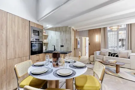 CLICHY, Sublime appartement au centre de Paris - Photo 1