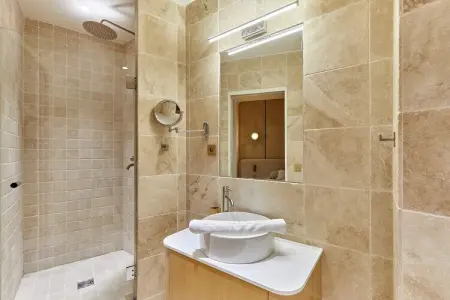 BELLEFEUILLES, Appartement terrasse Trocadéro Tour Eiffel par Studio Prestige - Photo 22