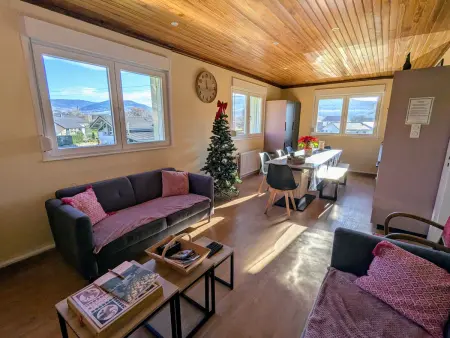 Maison spacieuse avec spa et terrain de jeux en lisière de forêt - Photo 9