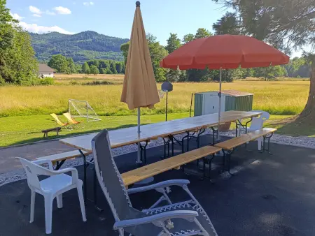 Maison spacieuse avec spa et terrain de jeux en lisière de forêt - Photo 34