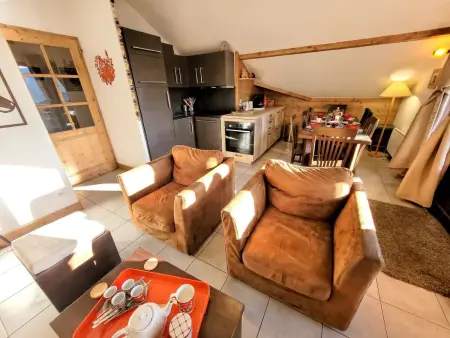 Appartement spacieux 6-8 pers avec vue montagnes, résidence avec services + bien-être - Photo 2