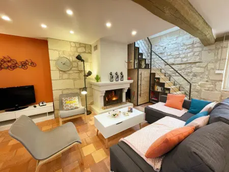Gîte de charme avec piscine chauffée, clim et WiFi en Loire - Photo 1