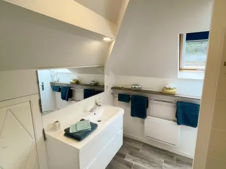Gîte de charme avec piscine chauffée, clim et WiFi en Loire - Photo 25