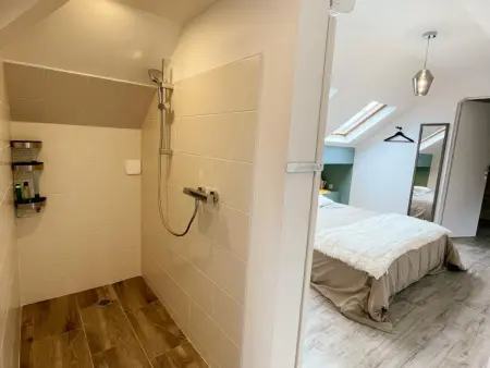 Gîte de charme avec piscine chauffée, clim et WiFi en Loire - Photo 26