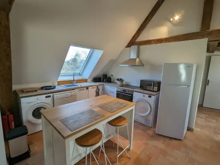 Gîte en forêt avec jardin, terrasse et parking près de la Loire - Photo 2