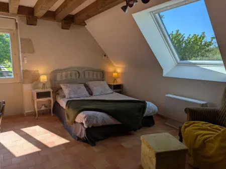 Gîte en forêt avec jardin, terrasse et parking près de la Loire - Photo 4