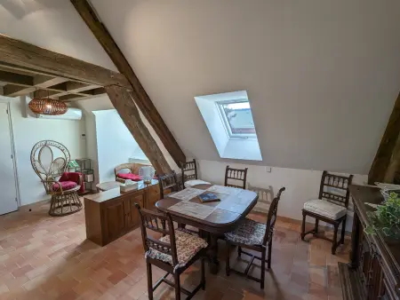 Gîte en forêt avec jardin, terrasse et parking près de la Loire - Photo 6
