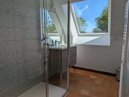 Gîte en forêt avec jardin, terrasse et parking près de la Loire - Photo 15