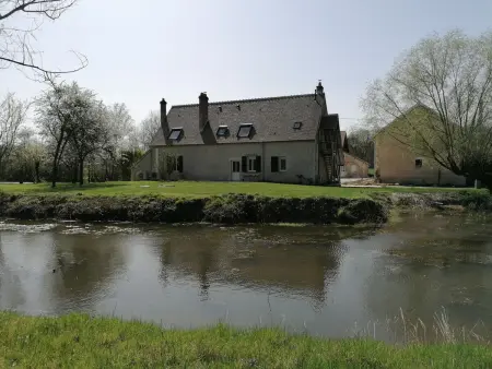 Gîte en forêt avec jardin, terrasse et parking près de la Loire - Photo 21