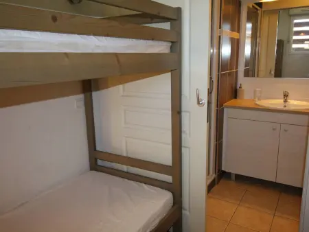 T3 Sud avec balcon, piscine, parking, animaux ok et wifi - Photo 4