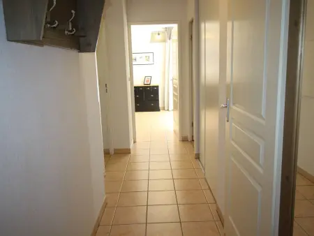T3 Sud avec balcon, piscine, parking, animaux ok et wifi - Photo 11