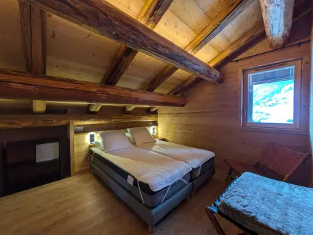 Lodge alpin chaleureux, 4 chambres, 10 pers, parking, terrasse, Arêches-Beaufort - Photo 4