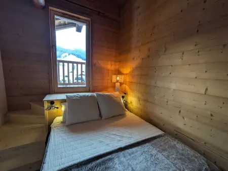 Lodge alpin chaleureux, 4 chambres, 10 pers, parking, terrasse, Arêches-Beaufort - Photo 5