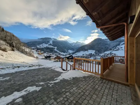 Lodge alpin chaleureux, 4 chambres, 10 pers, parking, terrasse, Arêches-Beaufort - Photo 6